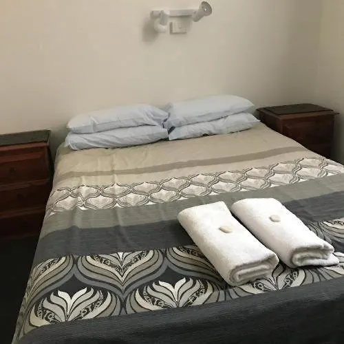 Lords Hotel