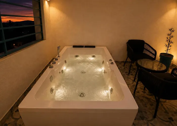Hotel H F At Assagao North Goa