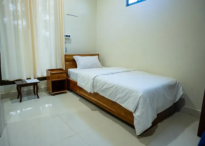 Seven Miles Hotel