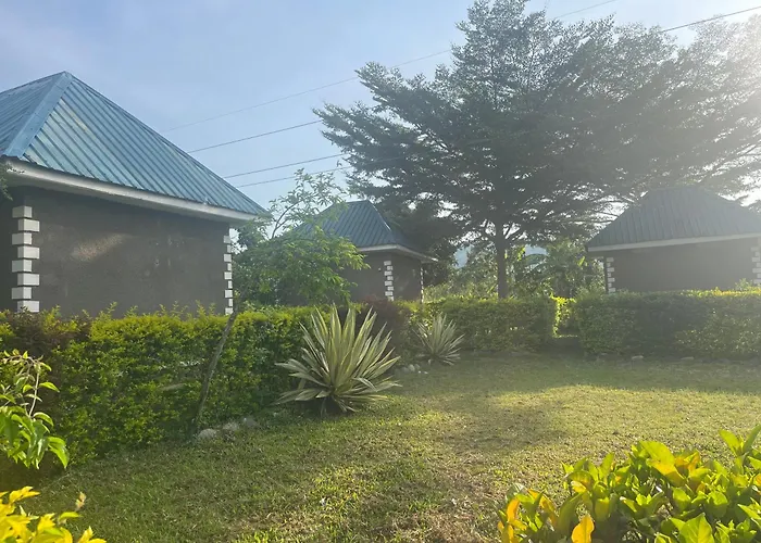 Rwakingi Courts Inn And Lounge
