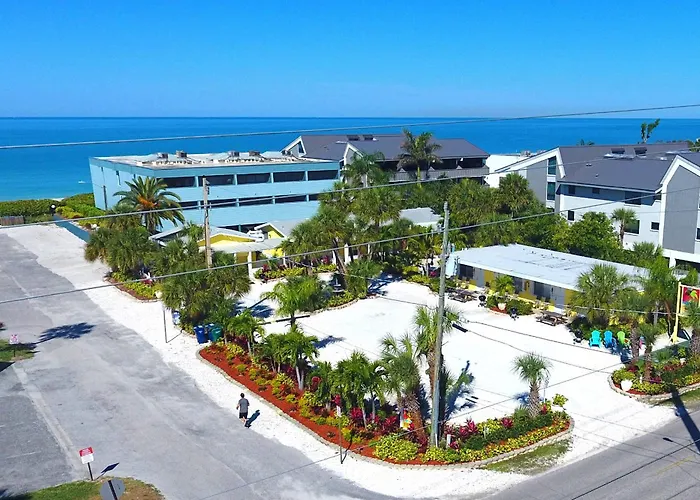 A Tropical Breeze Beach Club - Anna Maria Island