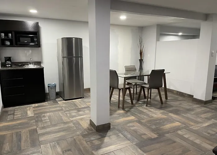 Hotel Y Suites Panda