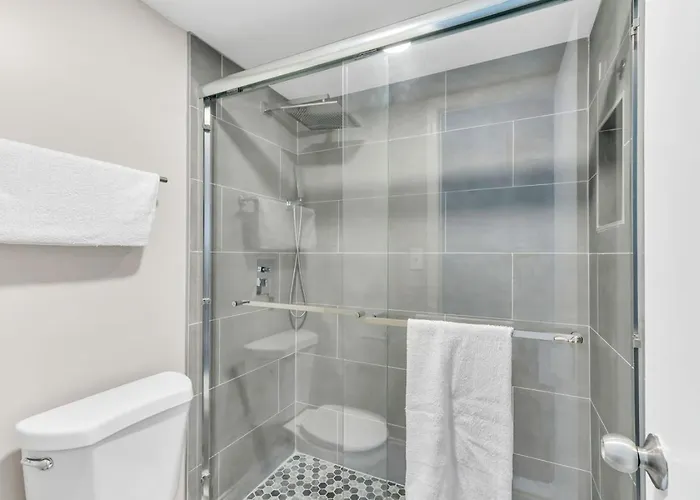 Pool Access, Free Parking Jersey Shore Stay