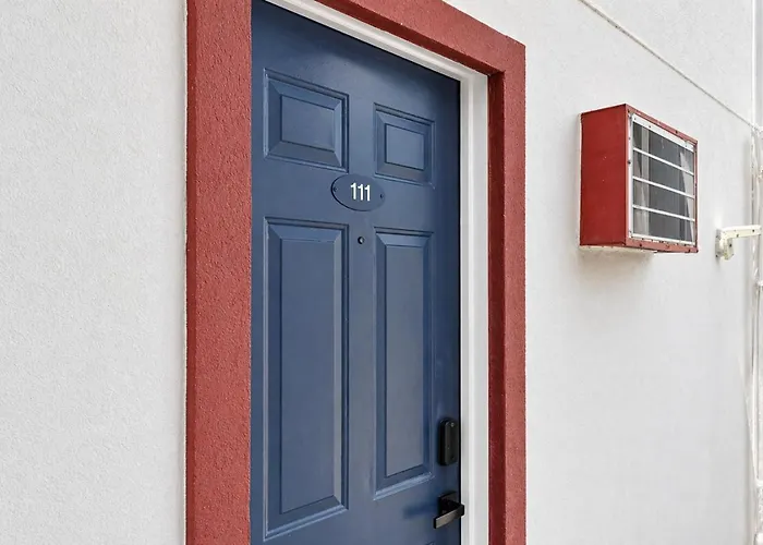 Pool Access, Free Parking Jersey Shore Stay