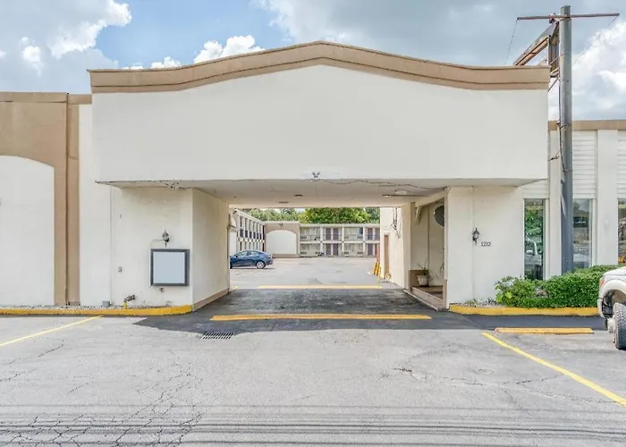 Oyo Hotel Alexandria La- Hwy 165
