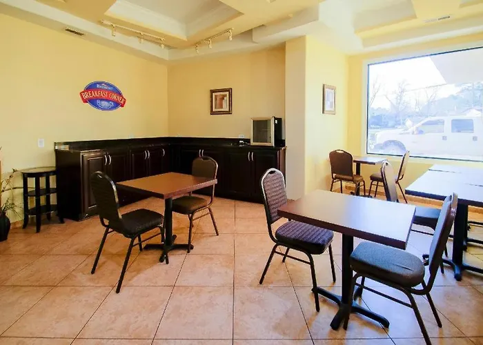 Cypress Inn & Suites Washington By Oyo