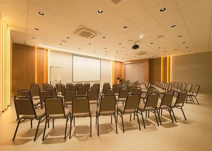Mantra Hotel Vera Mt