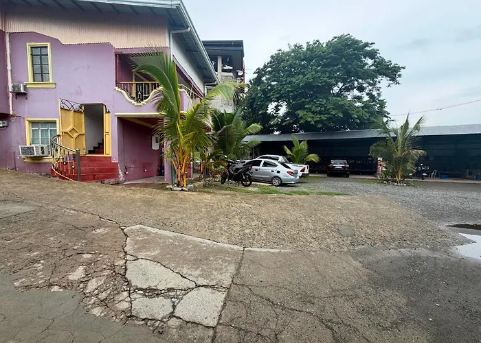 Rf Hotel Transient House