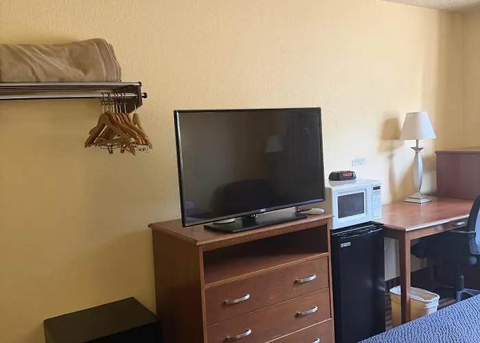 Lavale Inn Cumberland Area