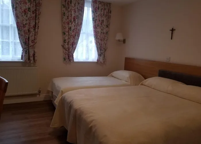 St Winefride'S Guesthouse