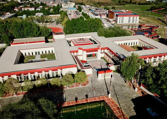 Shigatse Summer Palace Healing Hotel