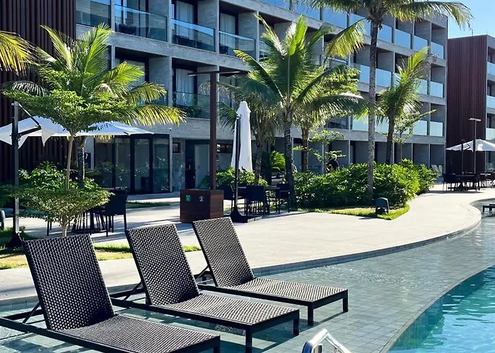 Muro Alto - Flat em Resort pé na areia