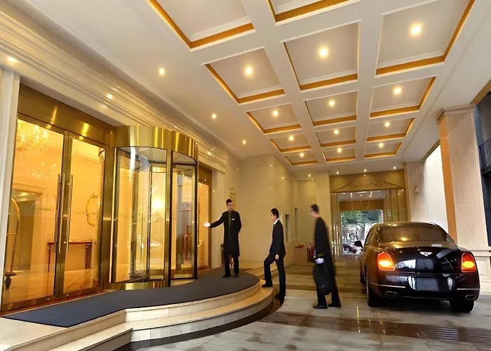 Mianyang Field Hotel