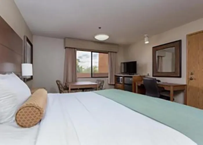 Yuma Inn & Suites