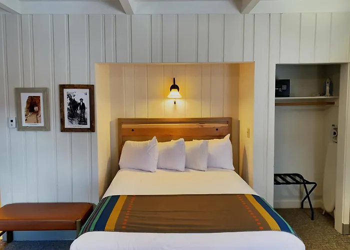 Bright Angel Lodge - Inside The Park