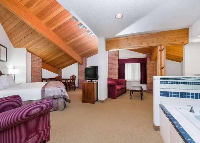 Baymont By Wyndham Marshfield