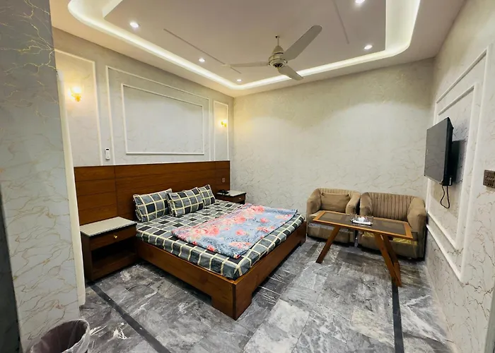 Unique Hotel Multan