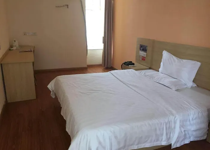 7 Days Inn Taihe Passenger Terminal