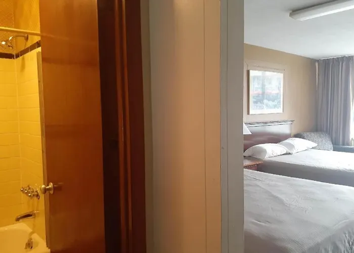 Holiday Lodge Virginia