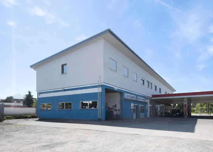 Hotel BoxenStop