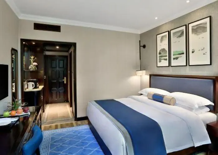 Oriental Hotel