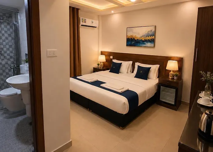 Sky Royal Hotel