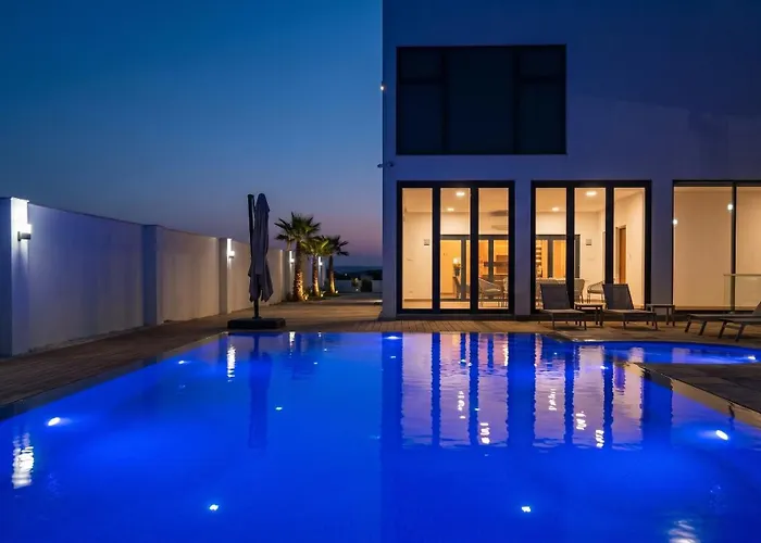 White House Residences By Pebbles