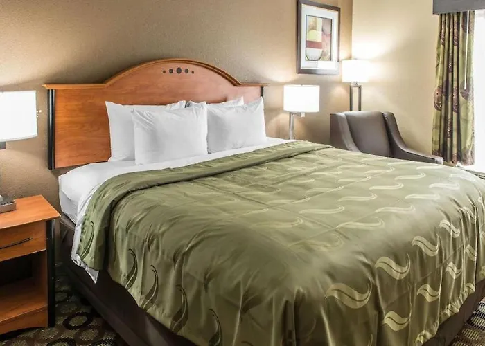 Quality Inn & Suites Columbus West - Hilliard
