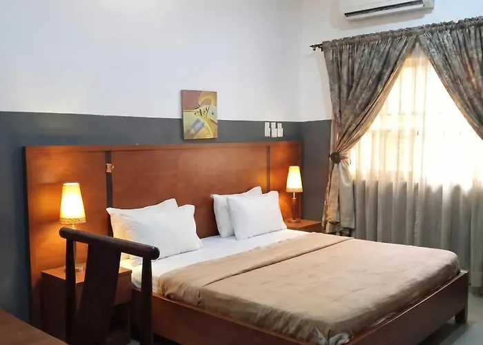 Embel Hotel