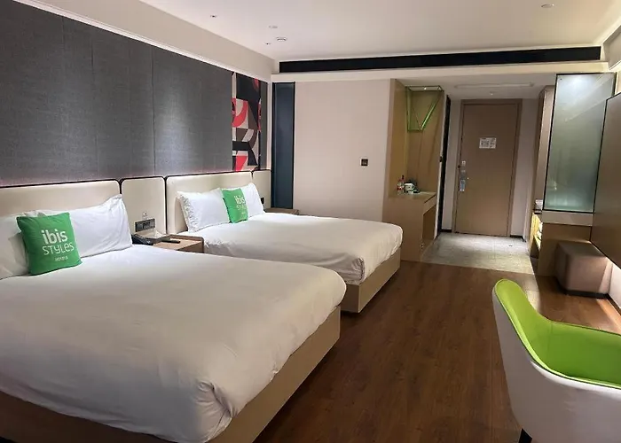 Ibis Styles Gulou Kaifengfu Hotel