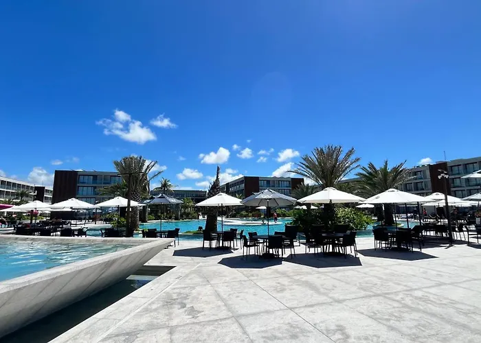 Muro Alto - Flat em Resort pé na areia