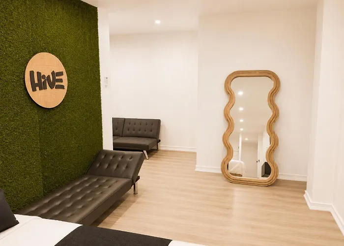 The Hive Boutique Hotel Pool Suite 108