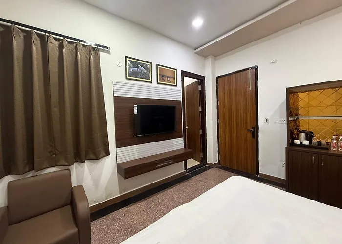 Hotel Pratap Palace