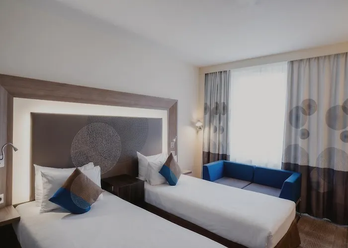 Renea Hotel