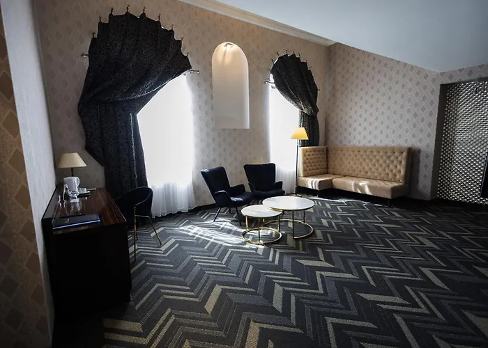 Aviator Hotel