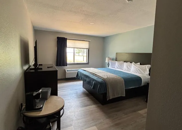 Toledo Bend Inn