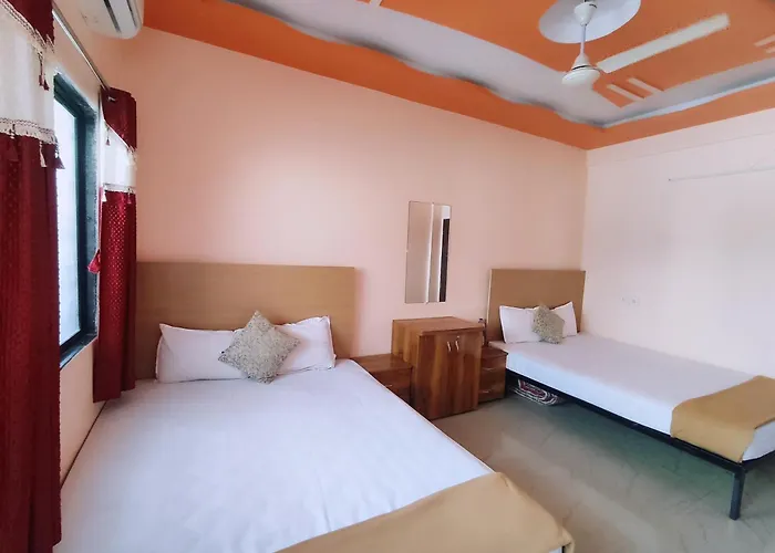 Ambient Homestay, In Nashik