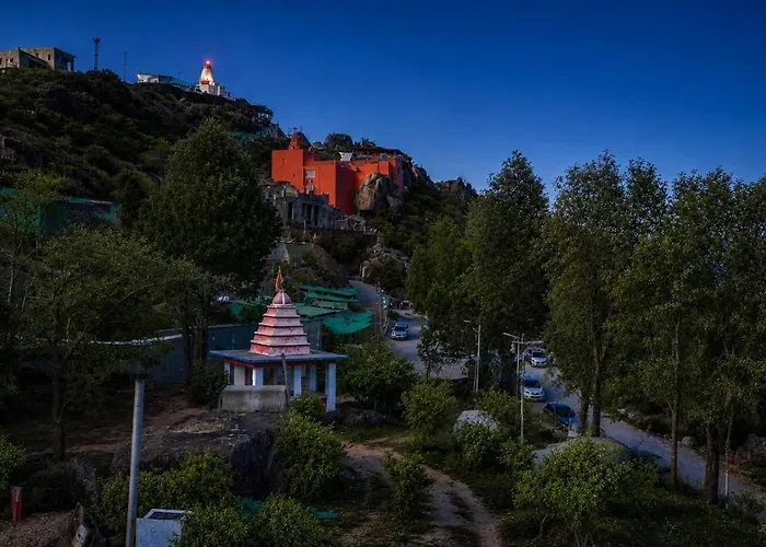 Guru Shikhar Heights - Highest Hotel In Mount Abu 5700 Feet