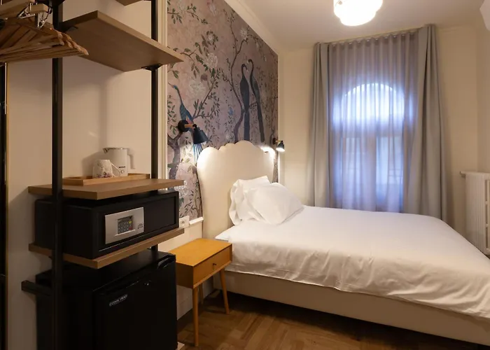 Villa Ugo B & B