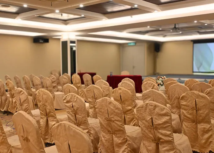 Greenmont Hotel & Apartment