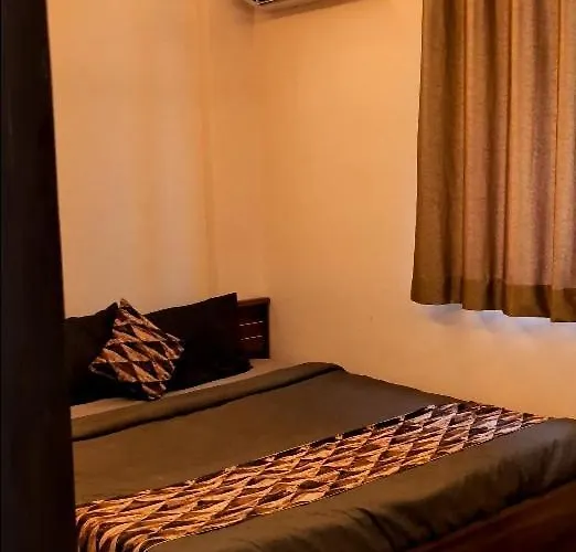 Hotel Sai Vandan