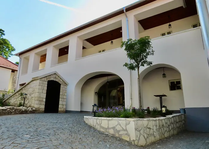 Generalis Wine Hotel