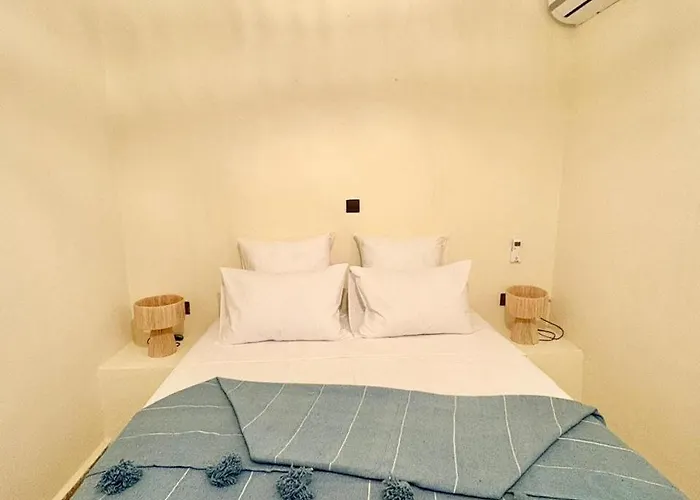 Lakasbah Du Lac-Boutique Hotel & Restaurant
