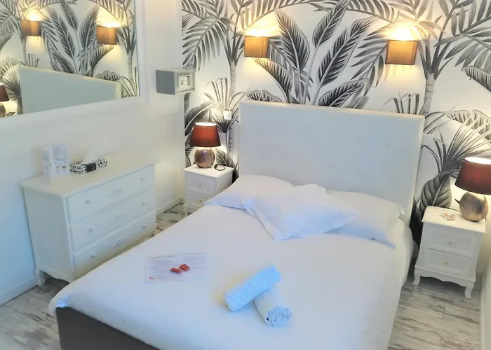 Petite Chambre Economique Avec Acces Au Spa Exterieur