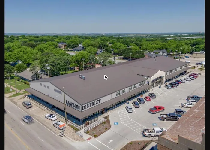The Lawson District - The Primrose Suite