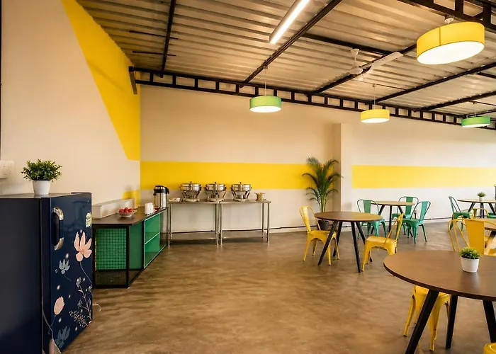 Hotel Vijaya Suites