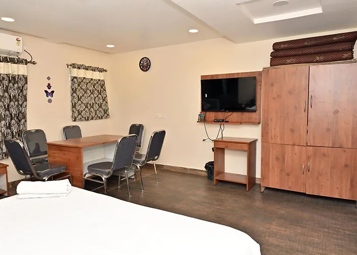 Hotel Ganesh Mahalakshmi Inn