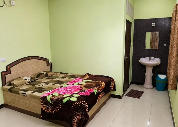 Sai Palace Holiday Home, Murud