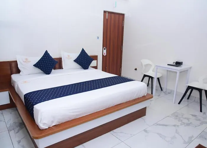 Golden Peak Inn, Rammanahalli