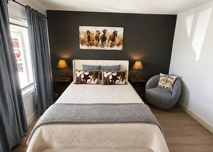 Kiva Motel
